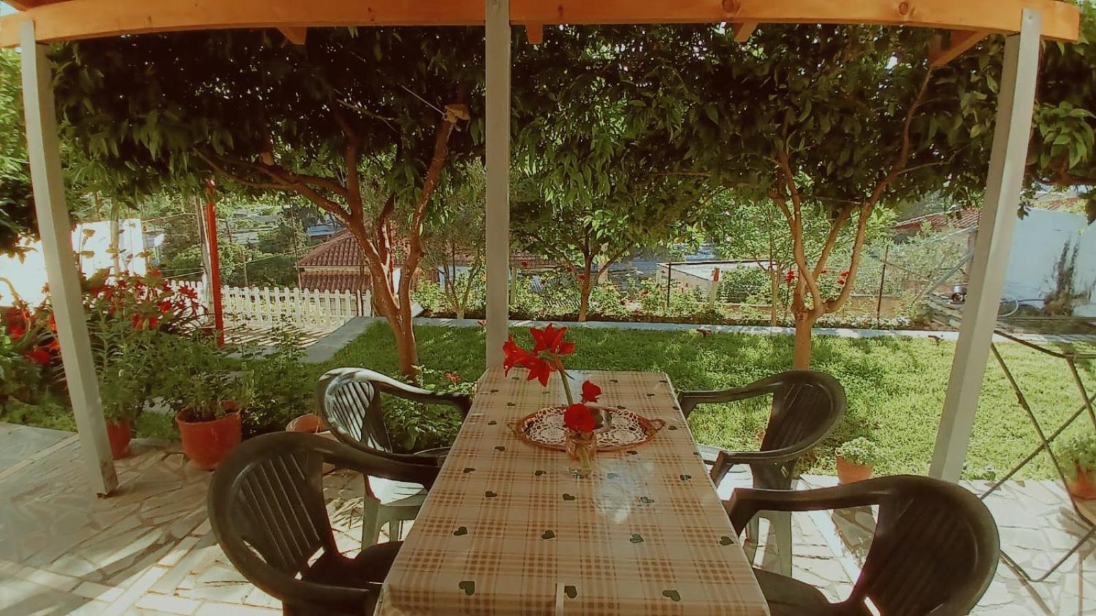 Guest House Noah&Kristel Berat Exterior photo